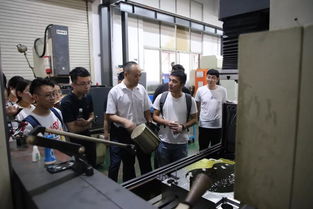 智加設(shè)計師們走進(jìn)工廠