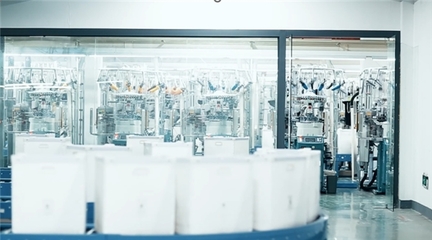 大翻盤!華爾科技竟打造出中國(guó)紡織業(yè)首家智能制造無(wú)人工廠